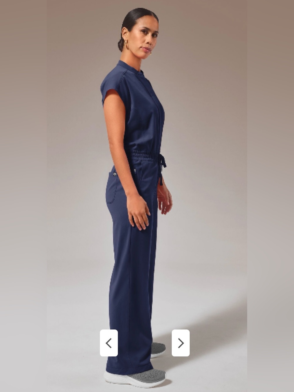 DUO BASE J-SUIT
WOMEN'S 6-POCKET ZIP FRONT WIDE LEG JUMPSUIT size M